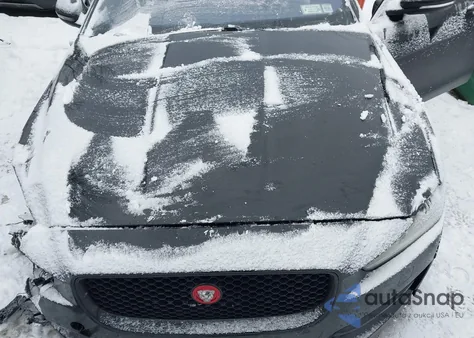 2017 Jaguar Xe 35T R-Sport z USA, uszkodzony, nr VIN SAJAL4BV2HA971584